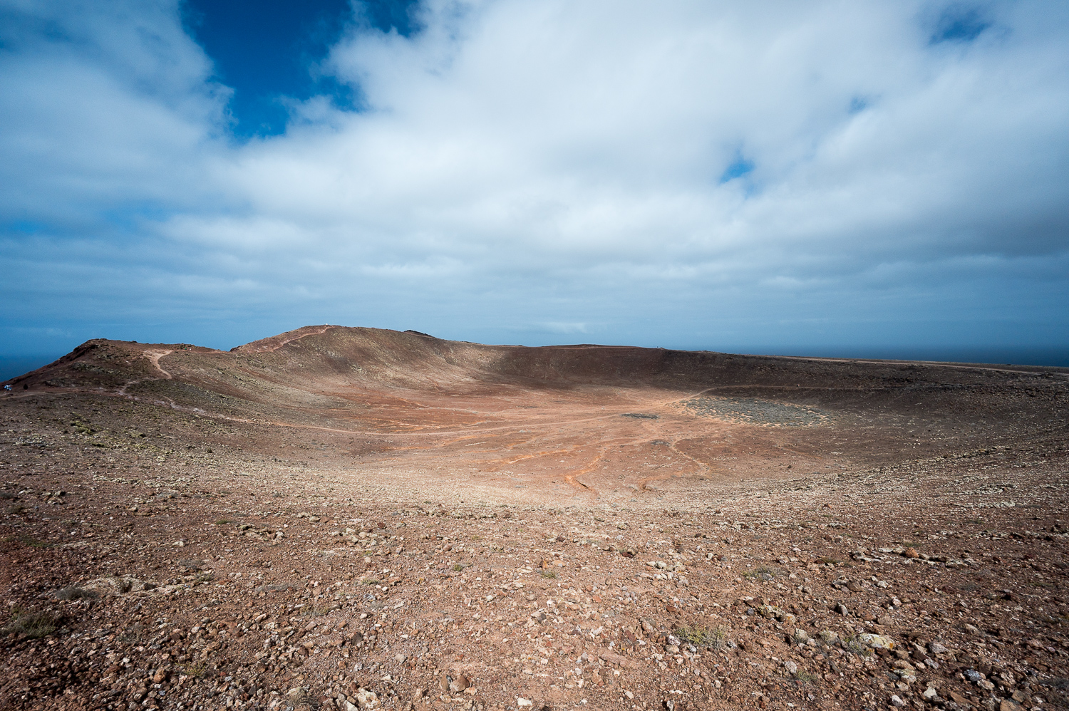 Le Volcan Matthew qui domine Playa Blanca